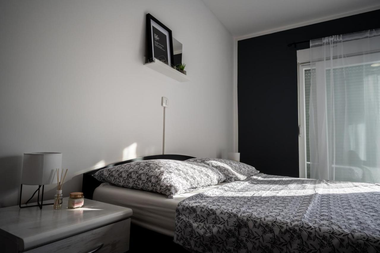 Hedonist Apartment Sibenik Luaran gambar